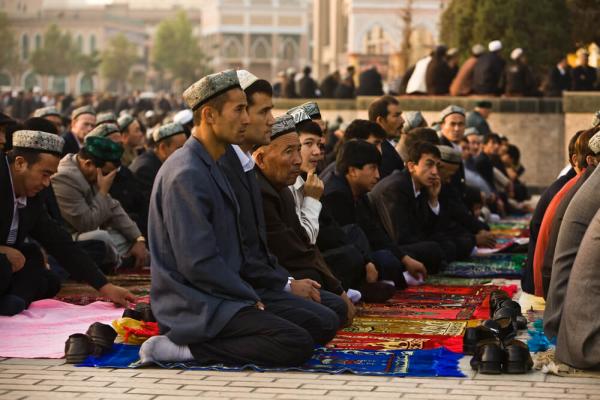 Mengapa Umat Islam Terus Menjadi Korban? Analisis Isu Uyghur dan Penindasan di Era Modern